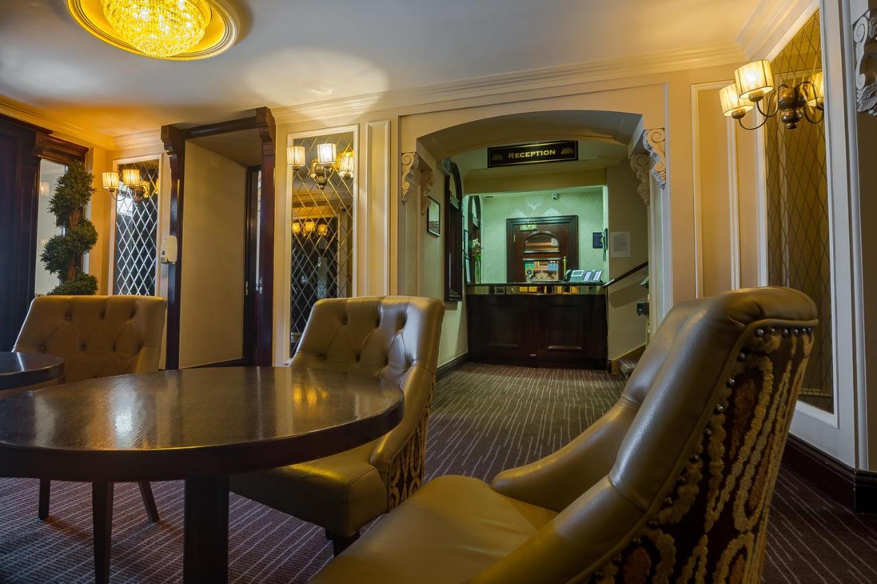 The Carraig Hotel Каррік-он-Шур Екстер'єр фото